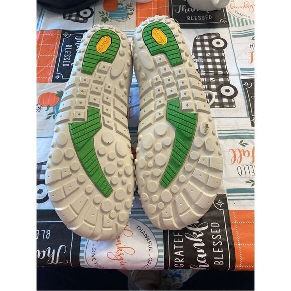 Shoes by my room walking toes men’s 6 1/2 new - Picture 5 of 9